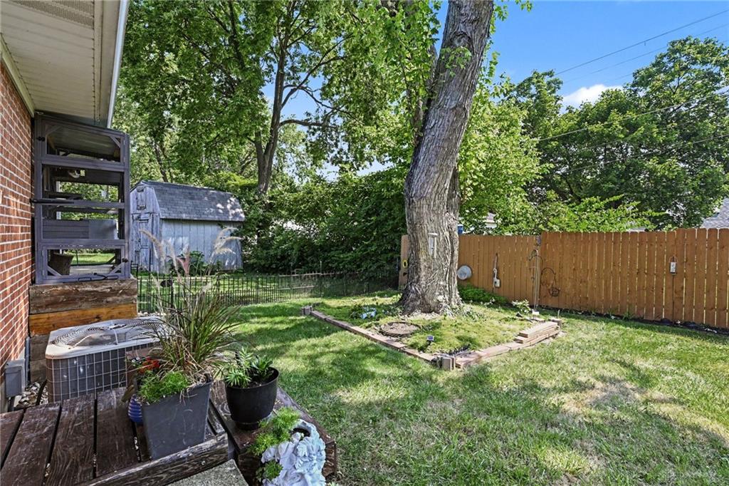 5 Circle Property Photo 21
