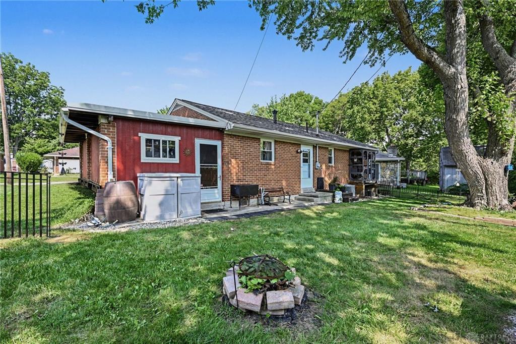 5 Circle Property Photo 24