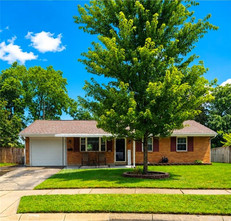 379 Ellenwood