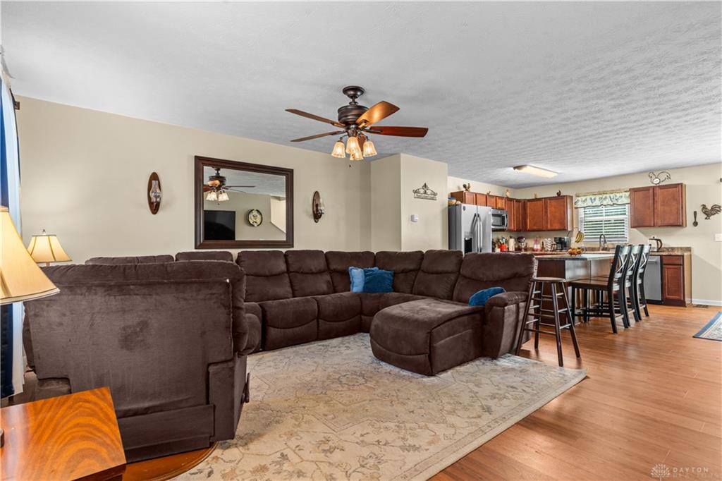 1120 Shannon Property Photo 2