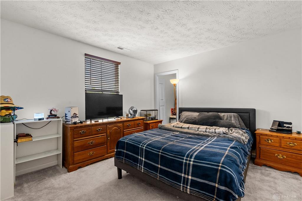 1120 Shannon Property Photo 32