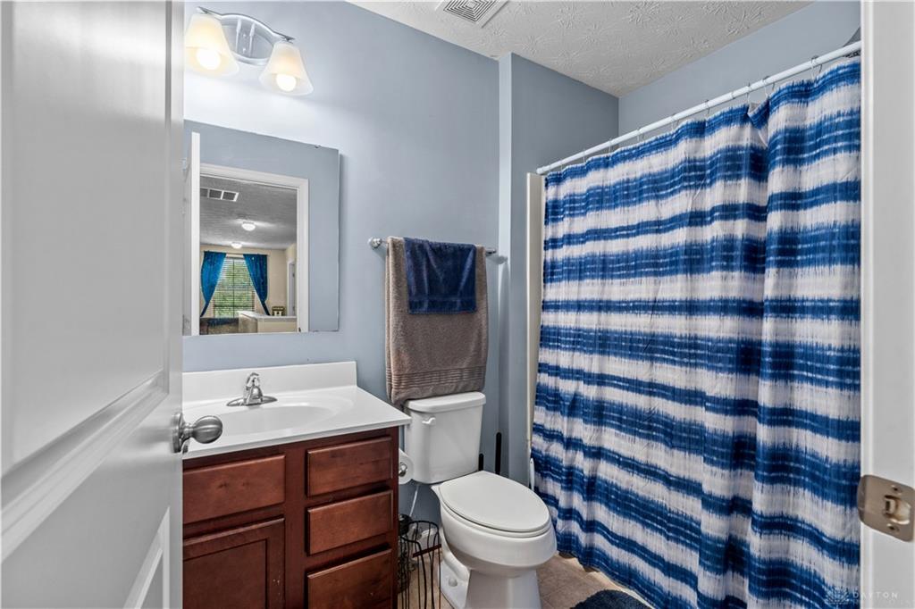 1120 Shannon Property Photo 38