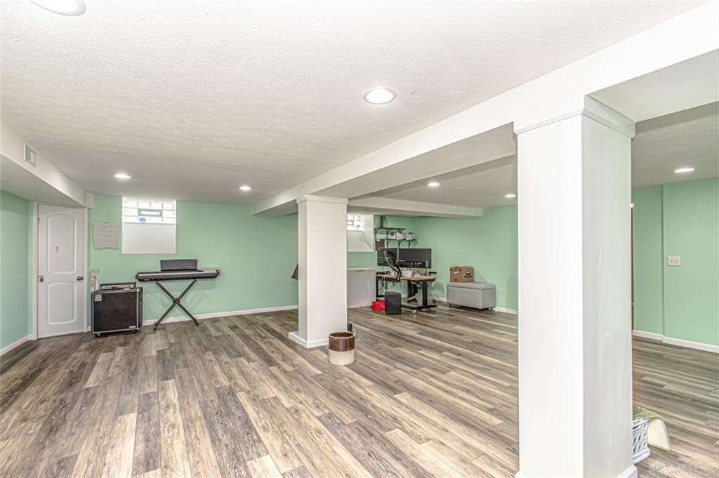 563 East Property Photo 16