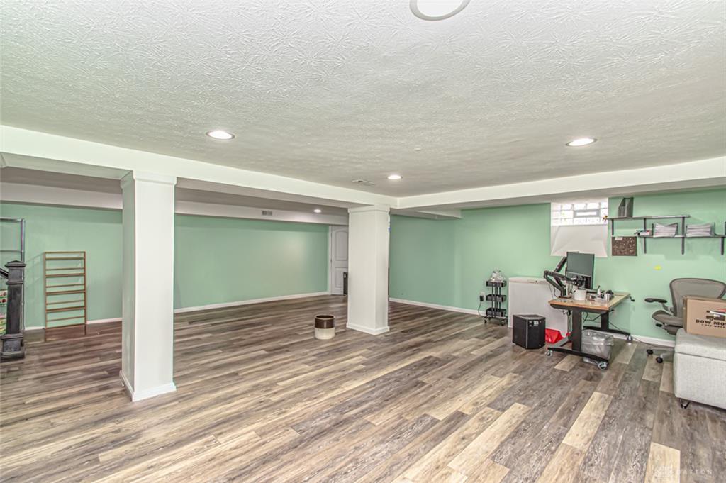 563 East Property Photo 17