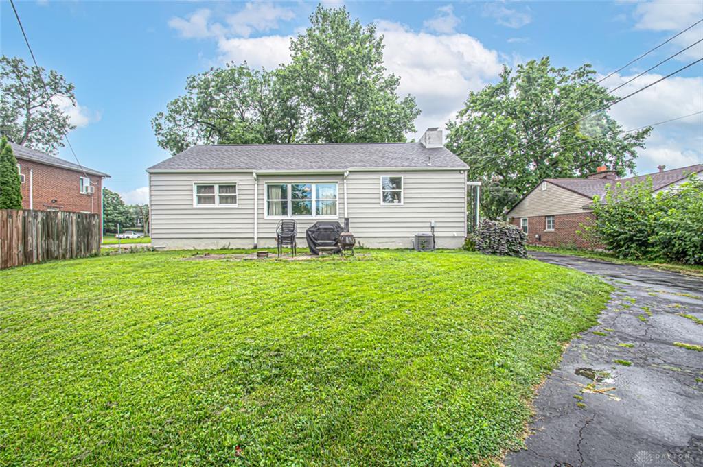 563 East Property Photo 23