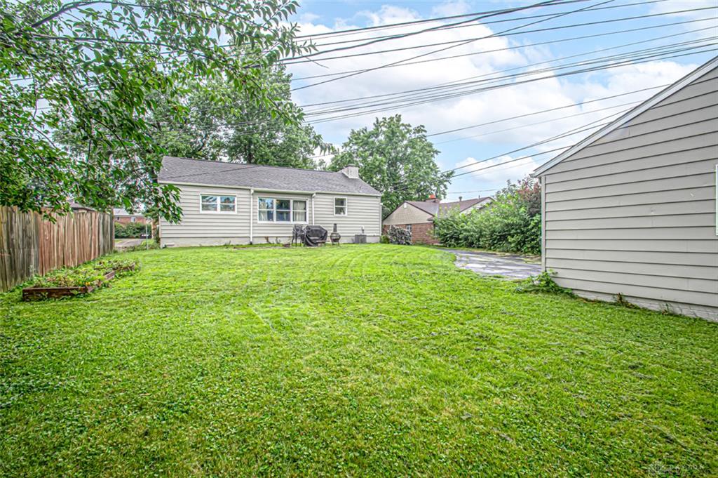 563 East Property Photo 24