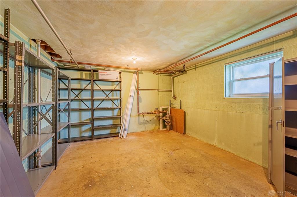220 W Siebenthaler Property Photo 29
