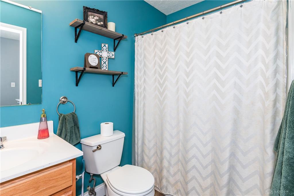 2261 Girard Property Photo 42