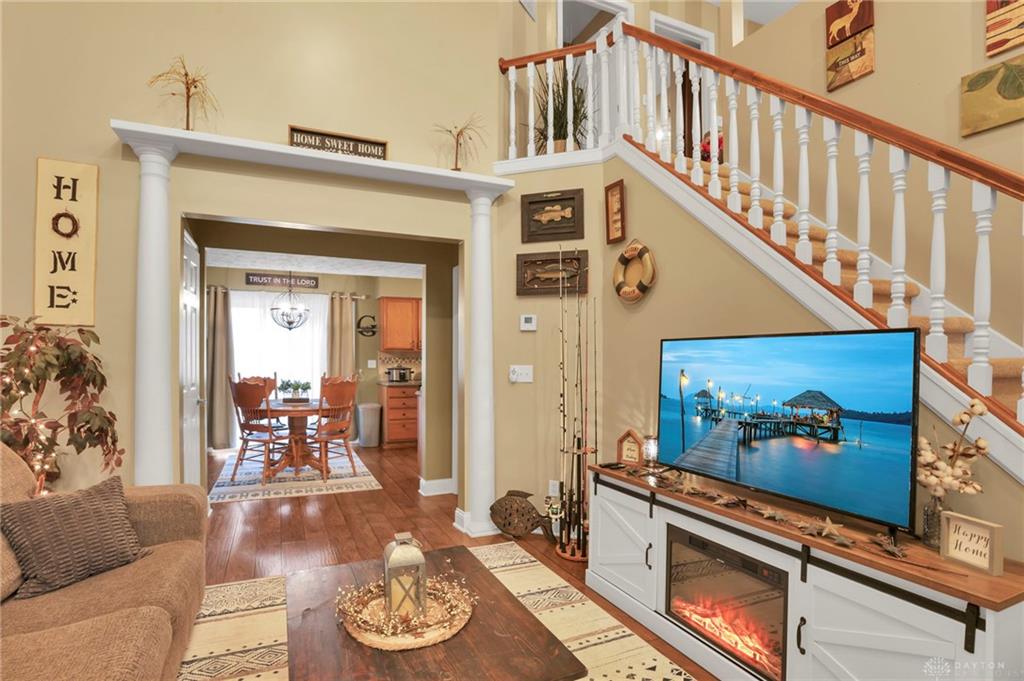 7382 Snug Harbor Property Photo 3