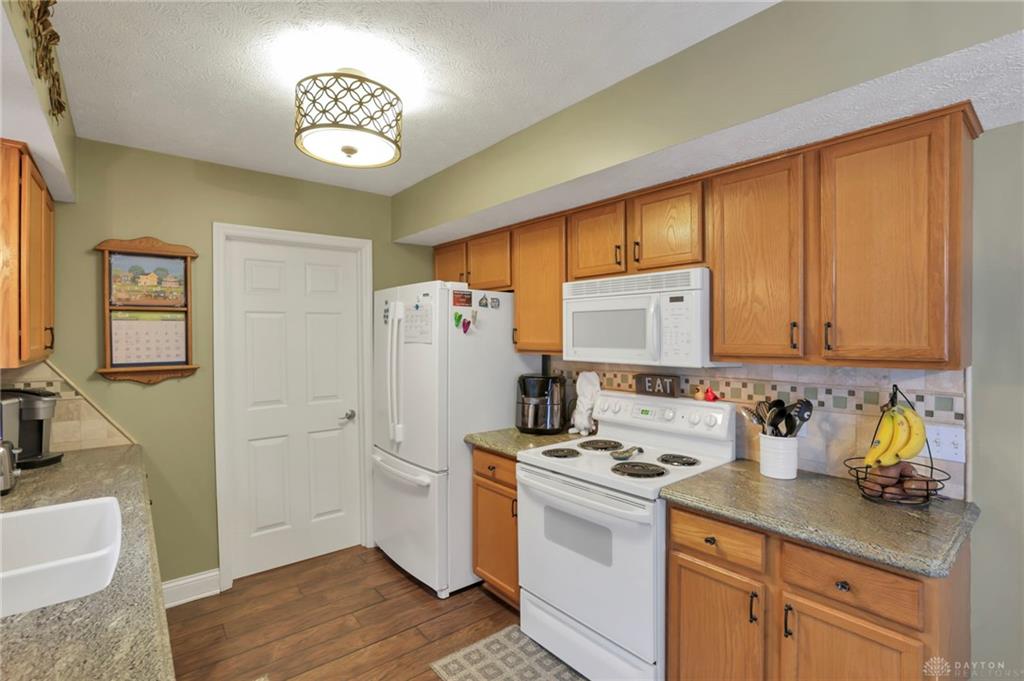 7382 Snug Harbor Property Photo 6