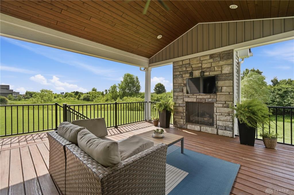 2665 Lucy Property Photo 3