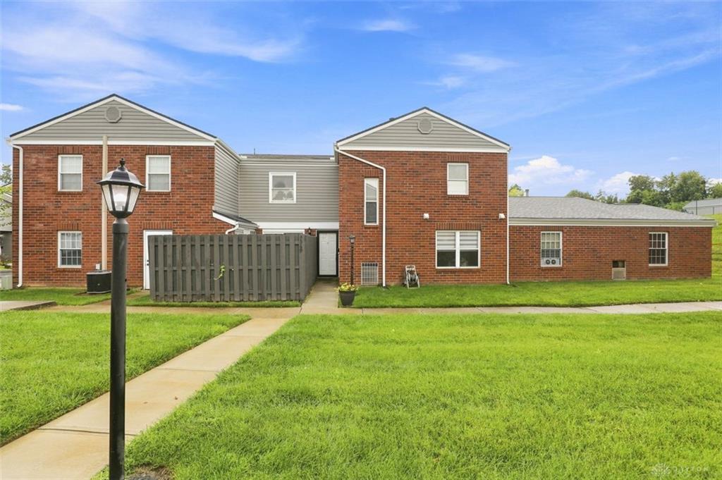5569 Hummock Property Photo 1