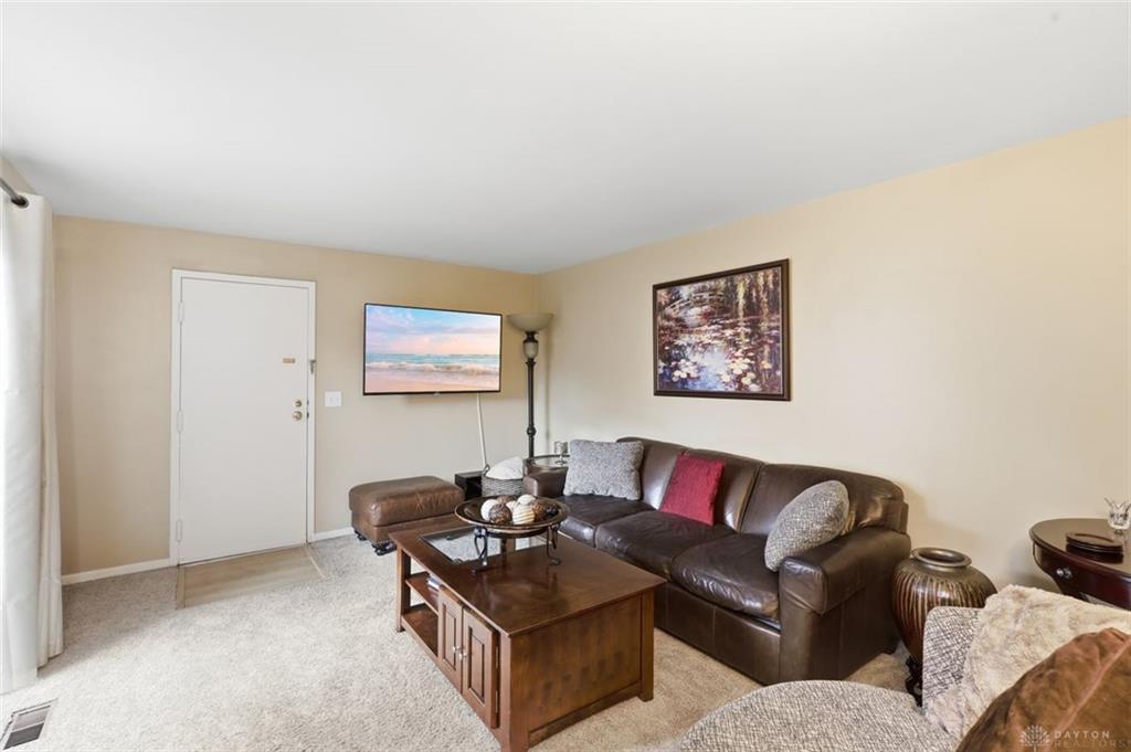 5569 Hummock Property Photo 7