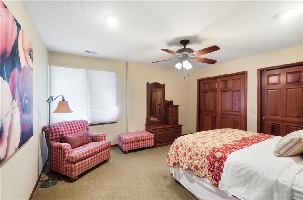 7128 Hunters Creek Property Photo 43