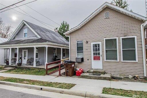 205 E Main