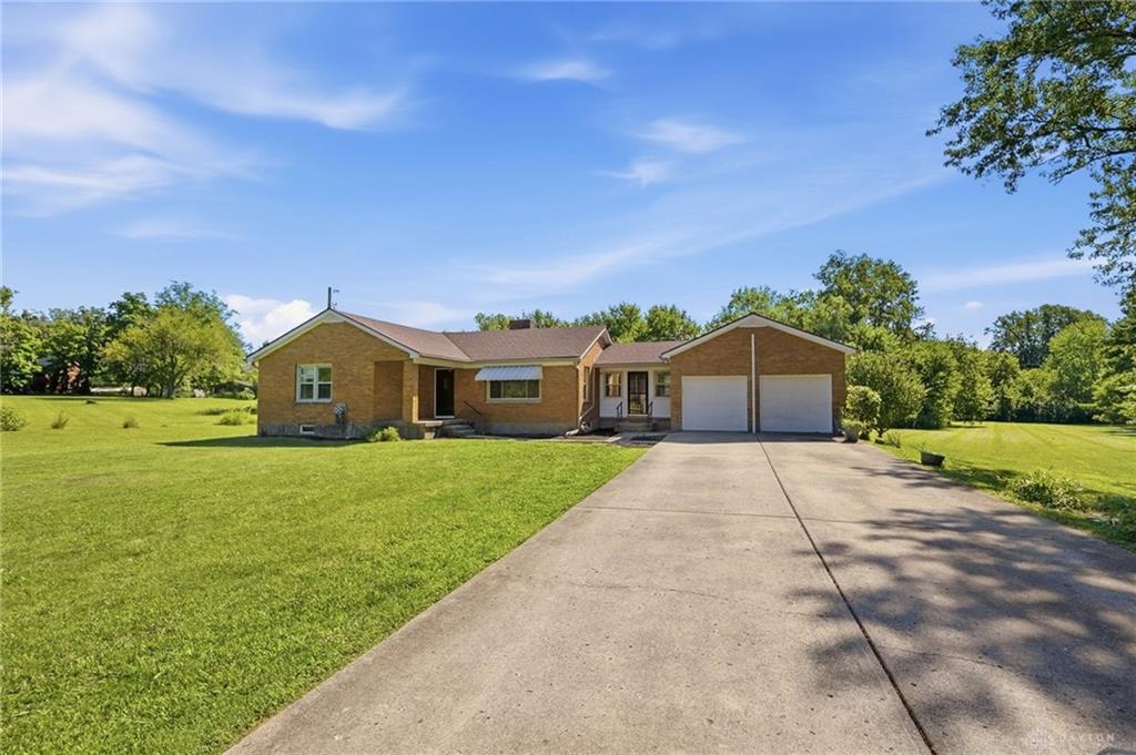 7741 Lois Property Photo 4