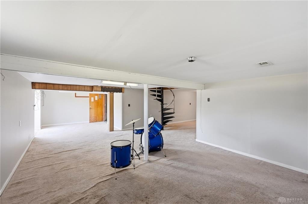 7741 Lois Property Photo 33