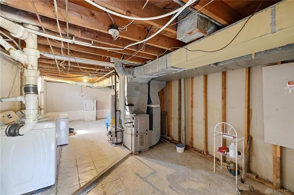 7741 Lois Property Photo 35