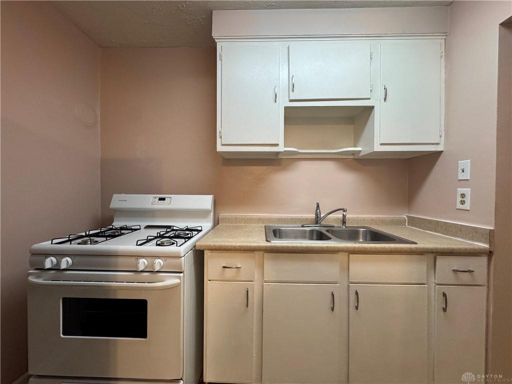 263 Valleyview Property Photo 13