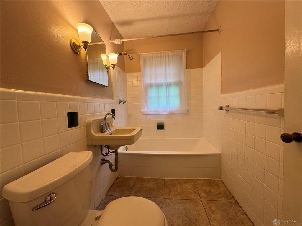 263 Valleyview Property Photo 15