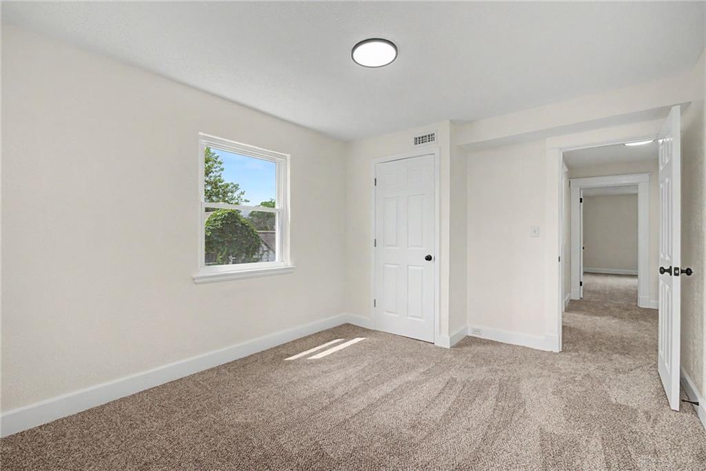 1520 Kumler Property Photo 32