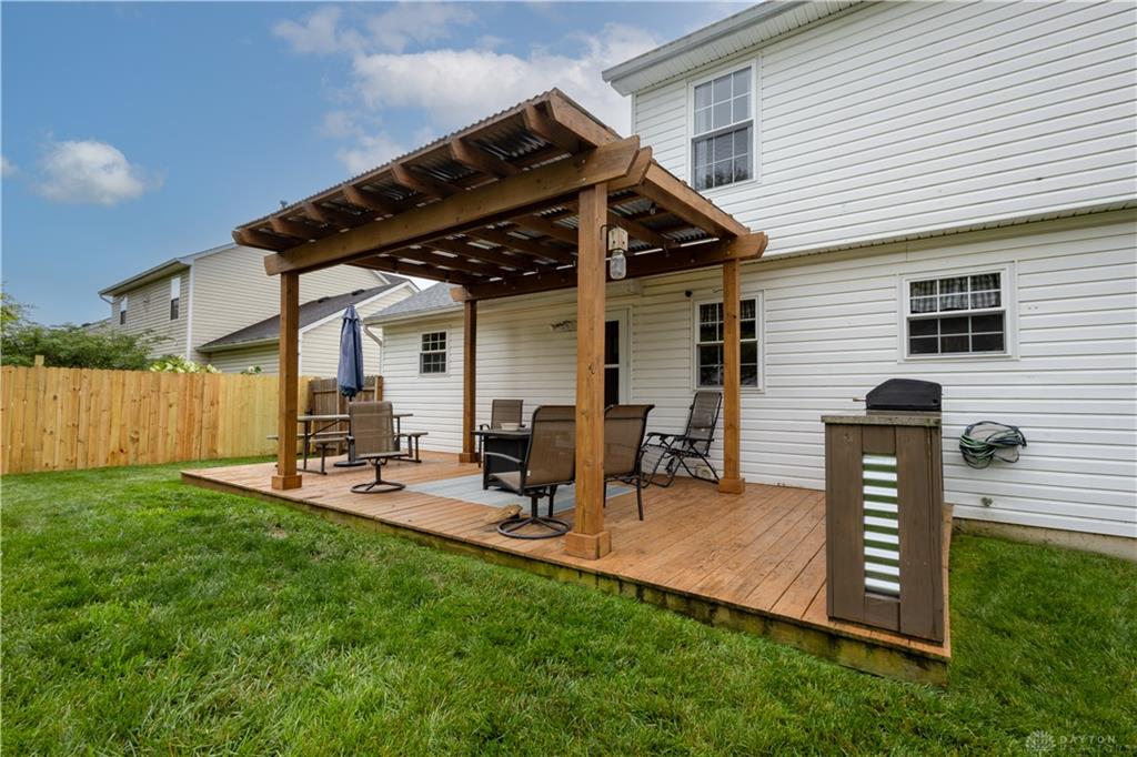 1599 Woodside Property Photo 32