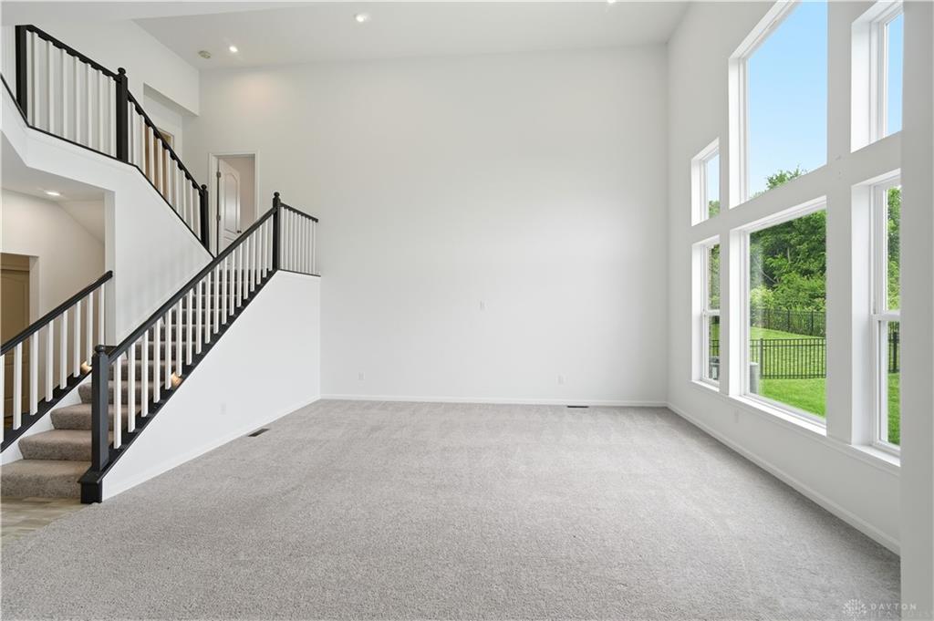 5283 Greenview Property Photo 5