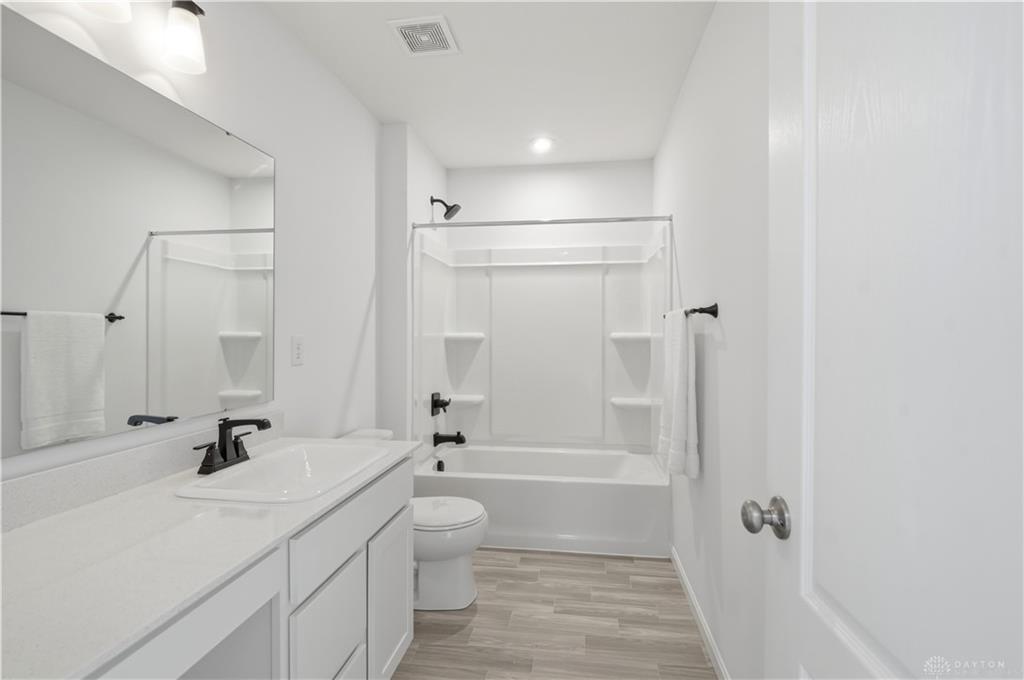 5283 Greenview Property Photo 33