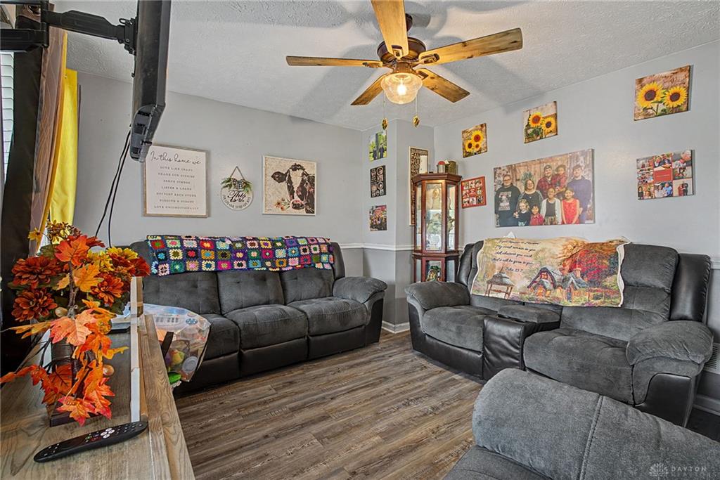 302 Longman Property Photo 9