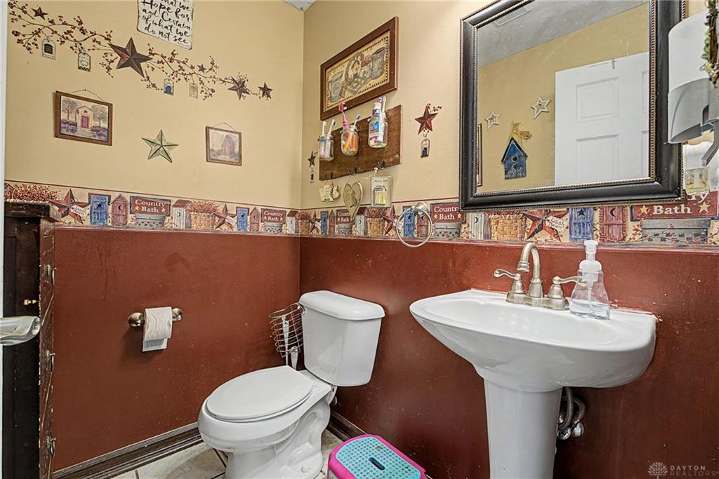 302 Longman Property Photo 18