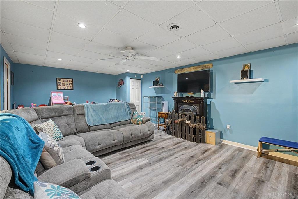 302 Longman Property Photo 37