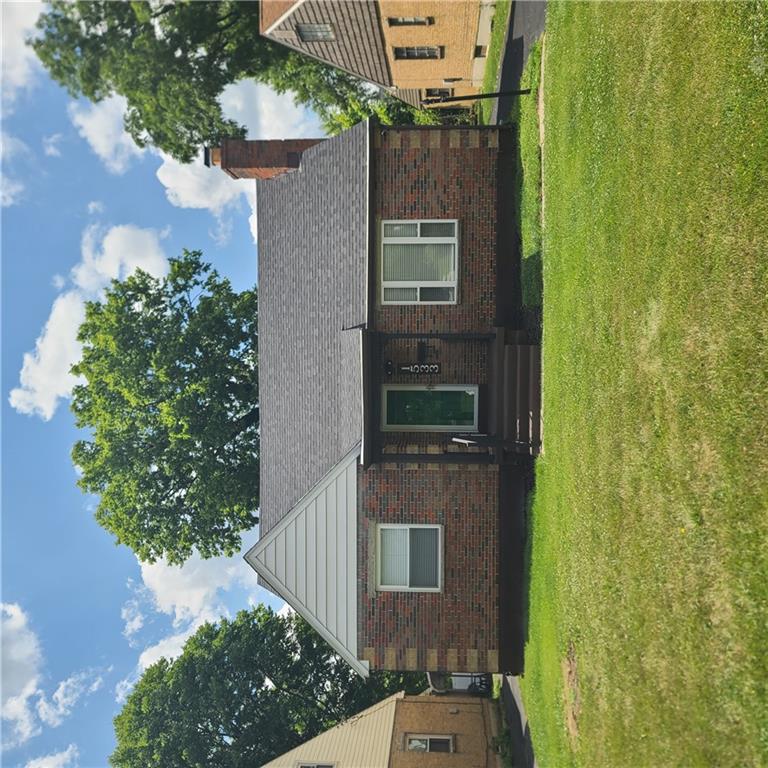 1533 Olmsted Property Photo 1