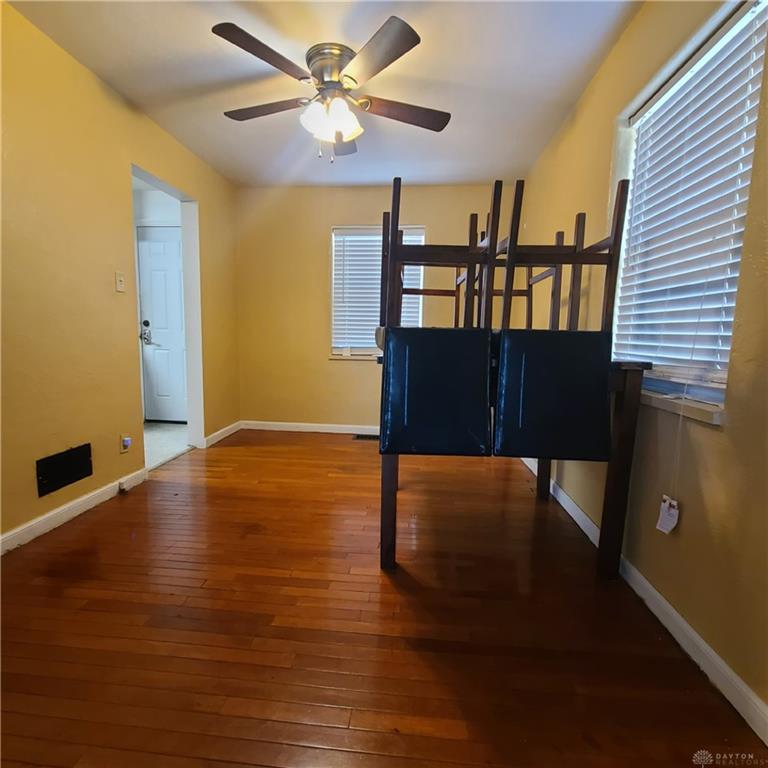 1533 Olmsted Property Photo 5