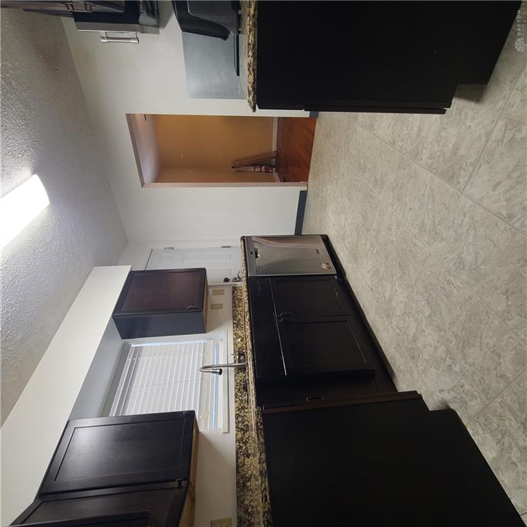 1533 Olmsted Property Photo 7