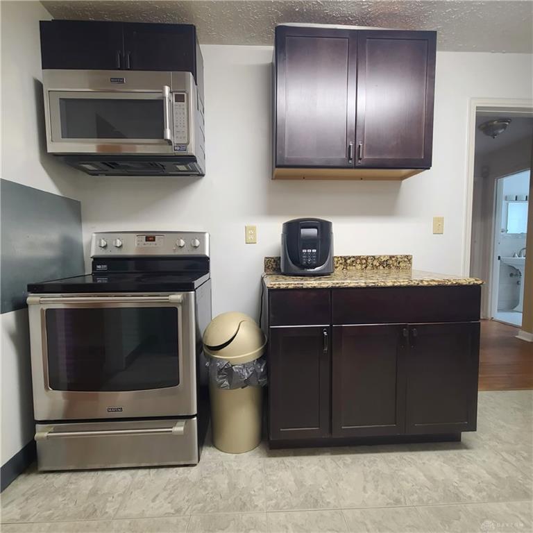 1533 Olmsted Property Photo 8