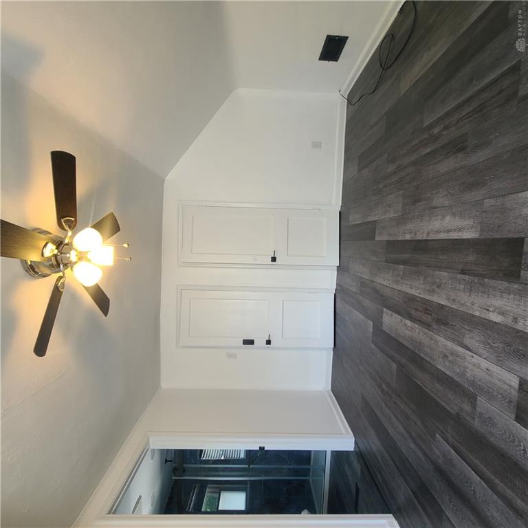 1533 Olmsted Property Photo 18