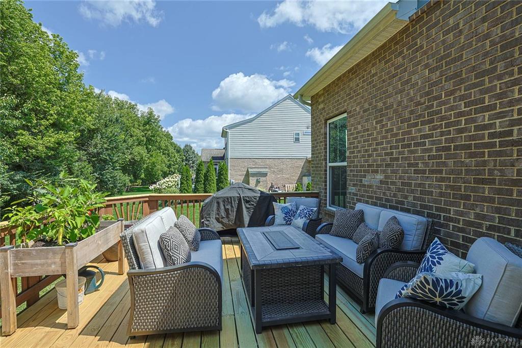 8739 Elysee Property Photo 44