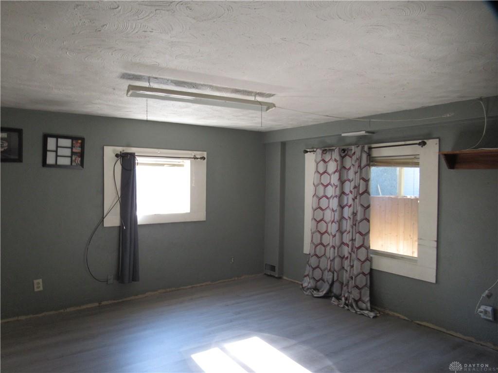 703 W South Property Photo 6