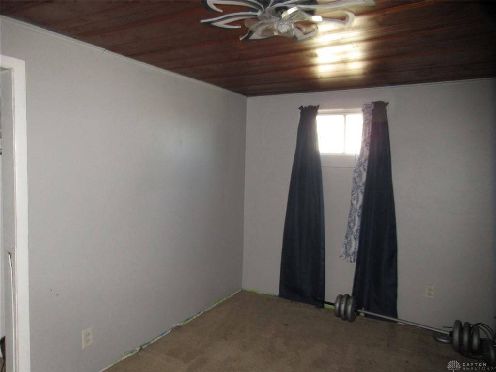 703 W South Property Photo 14