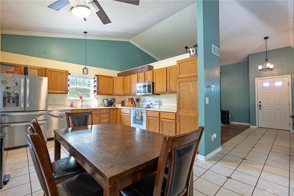 592 Sherman Property Photo 5