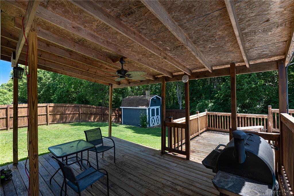592 Sherman Property Photo 28