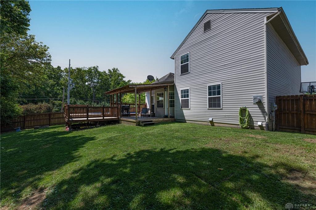 592 Sherman Property Photo 32