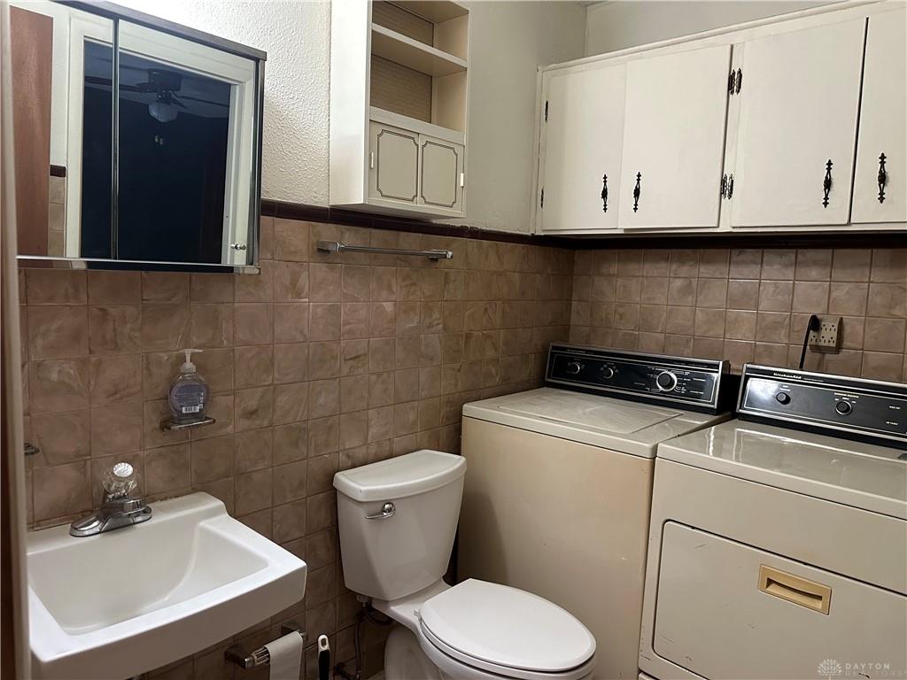 2824 Pinegrove Property Photo 7