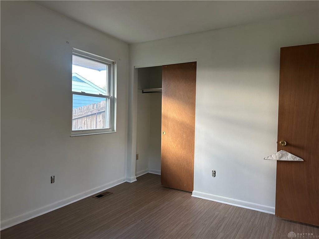 2824 Pinegrove Property Photo 9