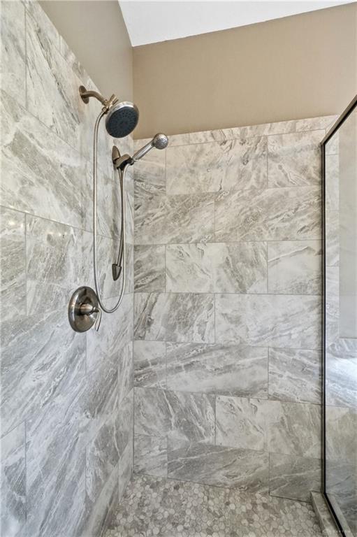 6479 Rosemont Property Photo 38