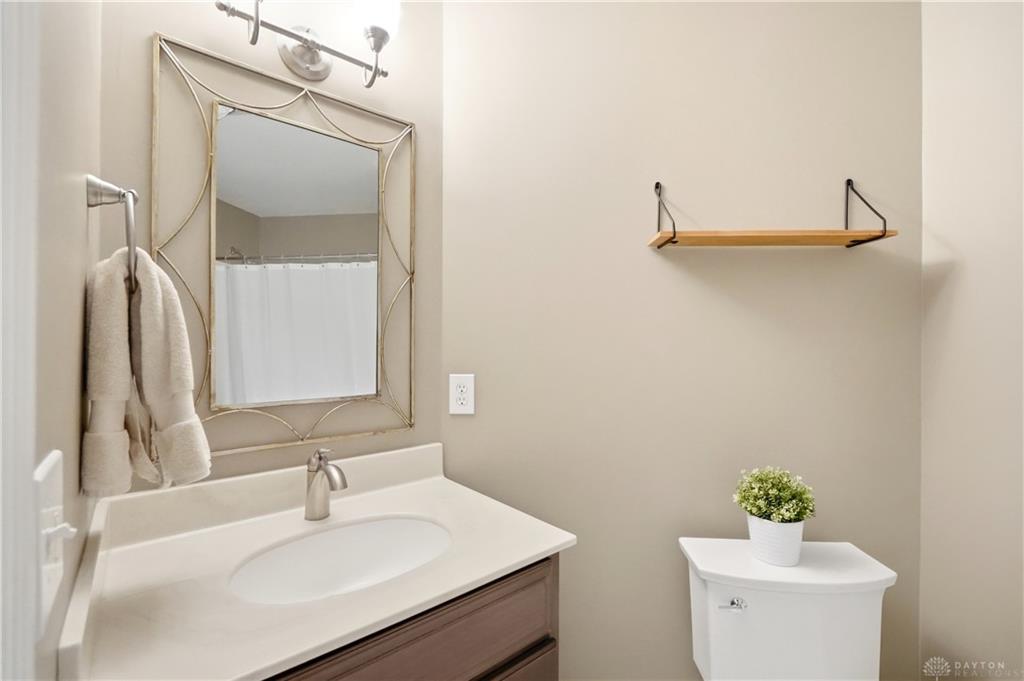 6479 Rosemont Property Photo 42