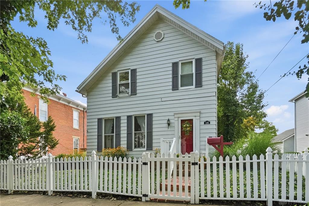 129 S Plum Property Photo 1