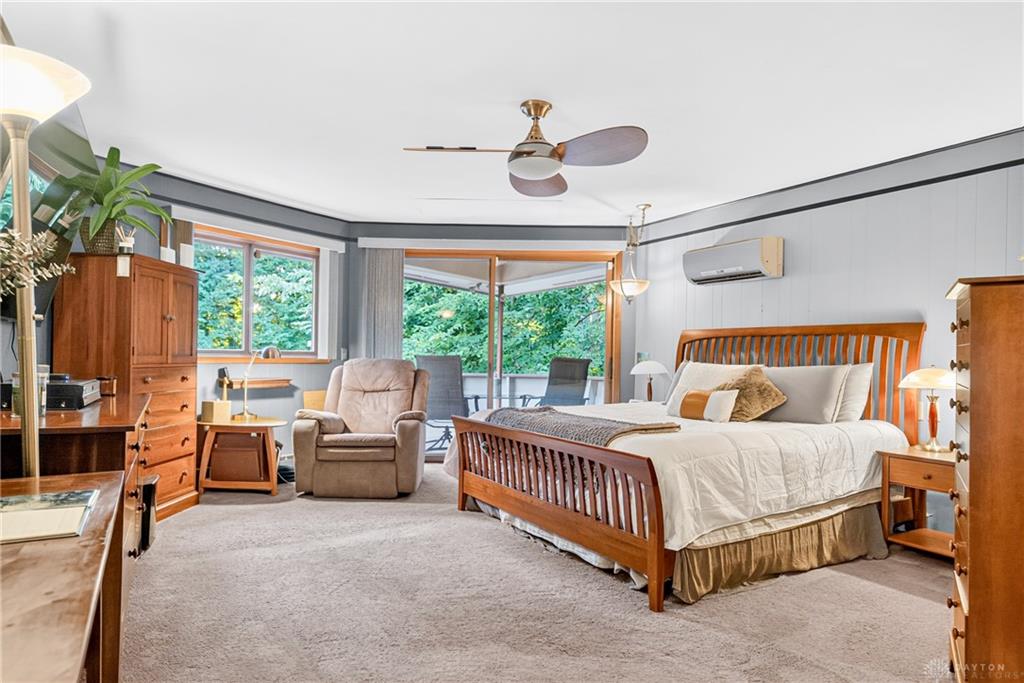 1350 Childrens Home Property Photo 11
