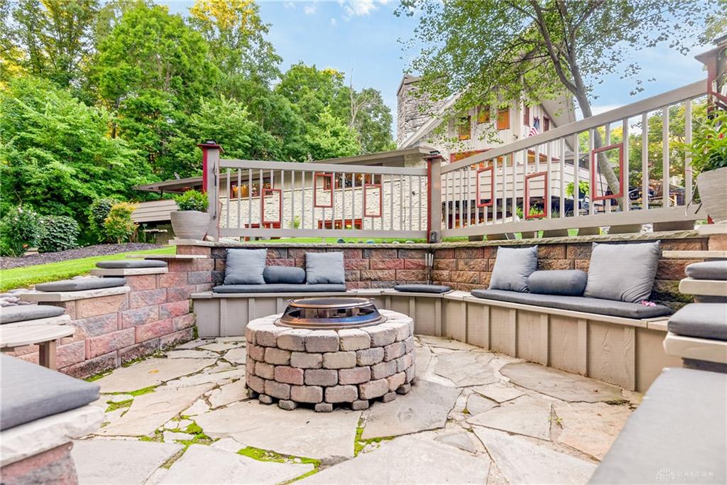 1350 Childrens Home Property Photo 30