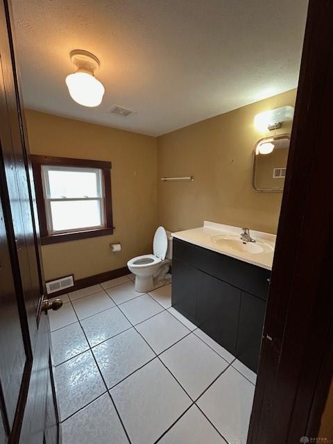 96 E Franklin 94 Property Photo 17